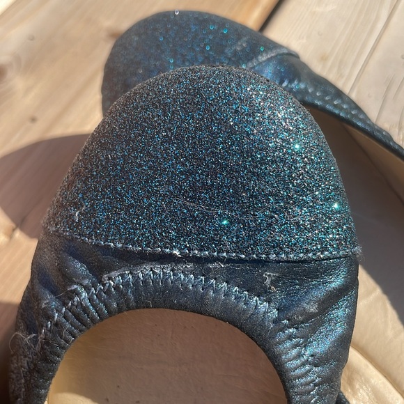 Saks Fifth Avenue leather stretch ballet flats - Picture 7 of 7